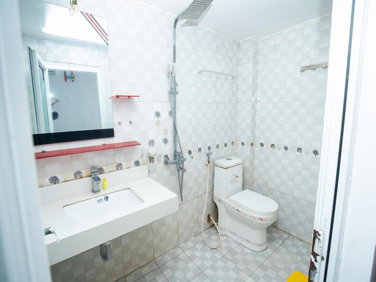 Phuong Dong Hotel Hanoï Extérieur photo